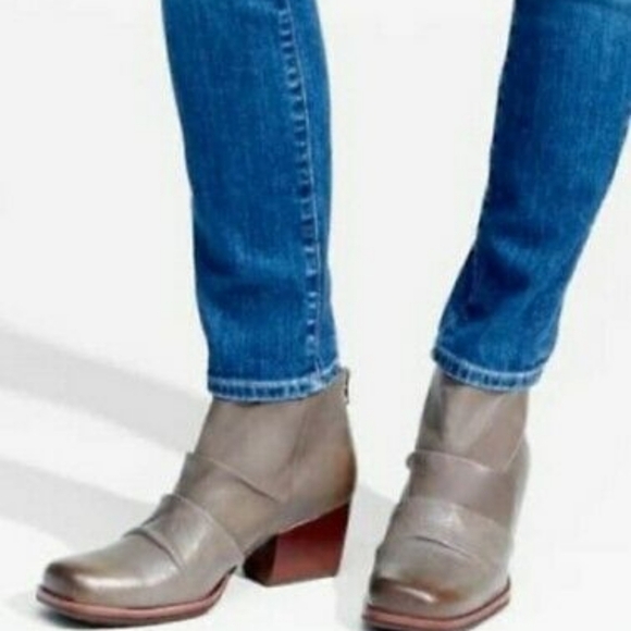 Kork-Ease Shoes - Kork Ease Kissel Leather Grey Boots